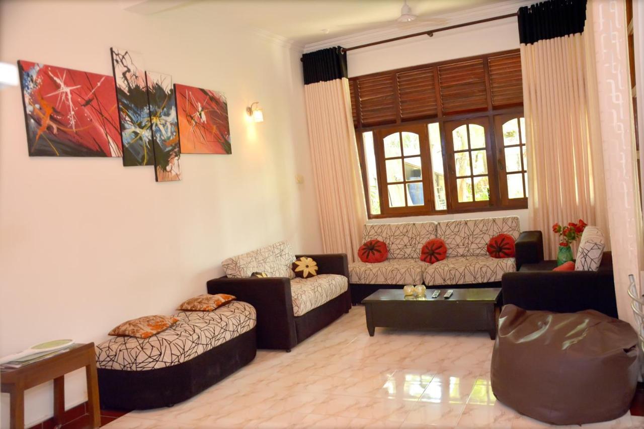 Yolanda Villa Negombo Extérieur photo