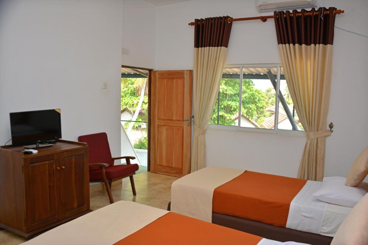 Yolanda Villa Negombo Extérieur photo